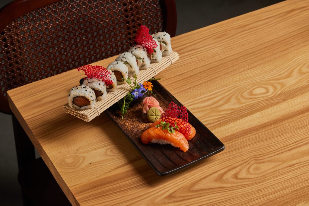 SB Salmon Mix 10pcs in Dubai – Japanos